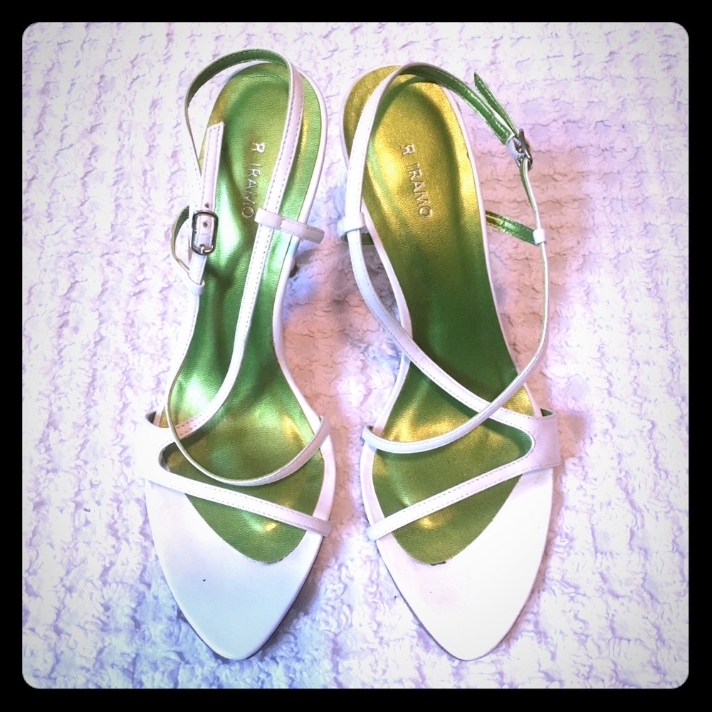 Iramo White Strappy Sandal Size 7